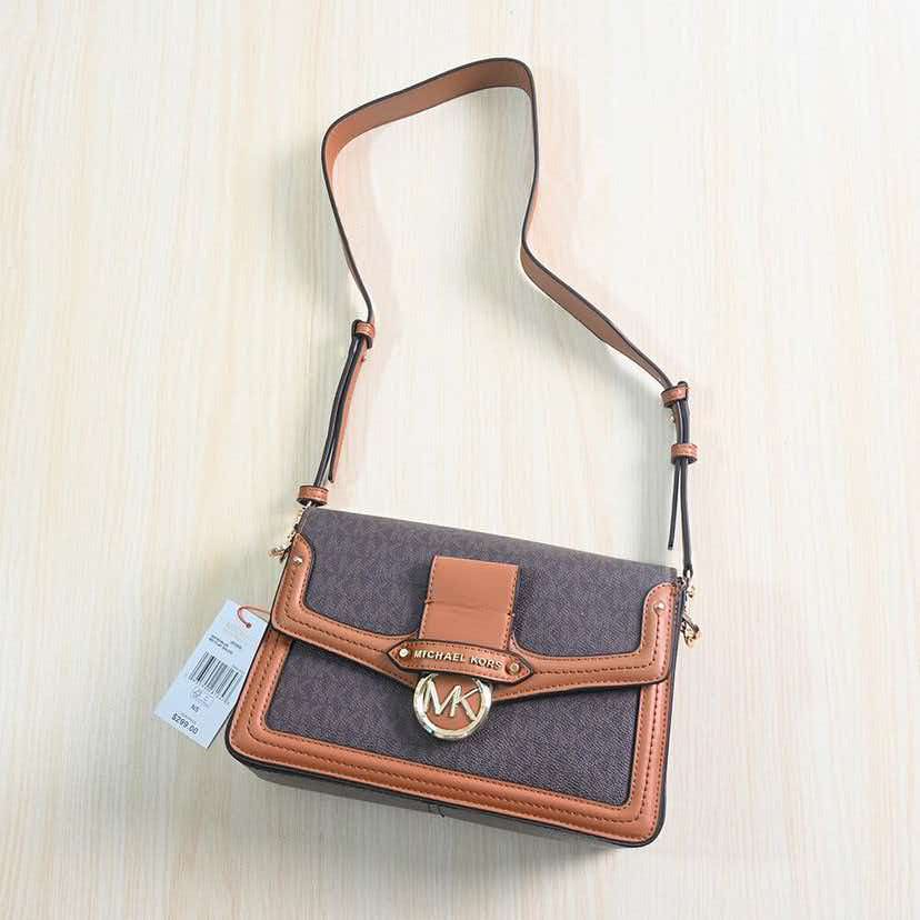 마이클 코어스의 새로운 미니멀리스트 시크 스몰백, 여성 - Women Bags High End Brands 리뷰 및 가격